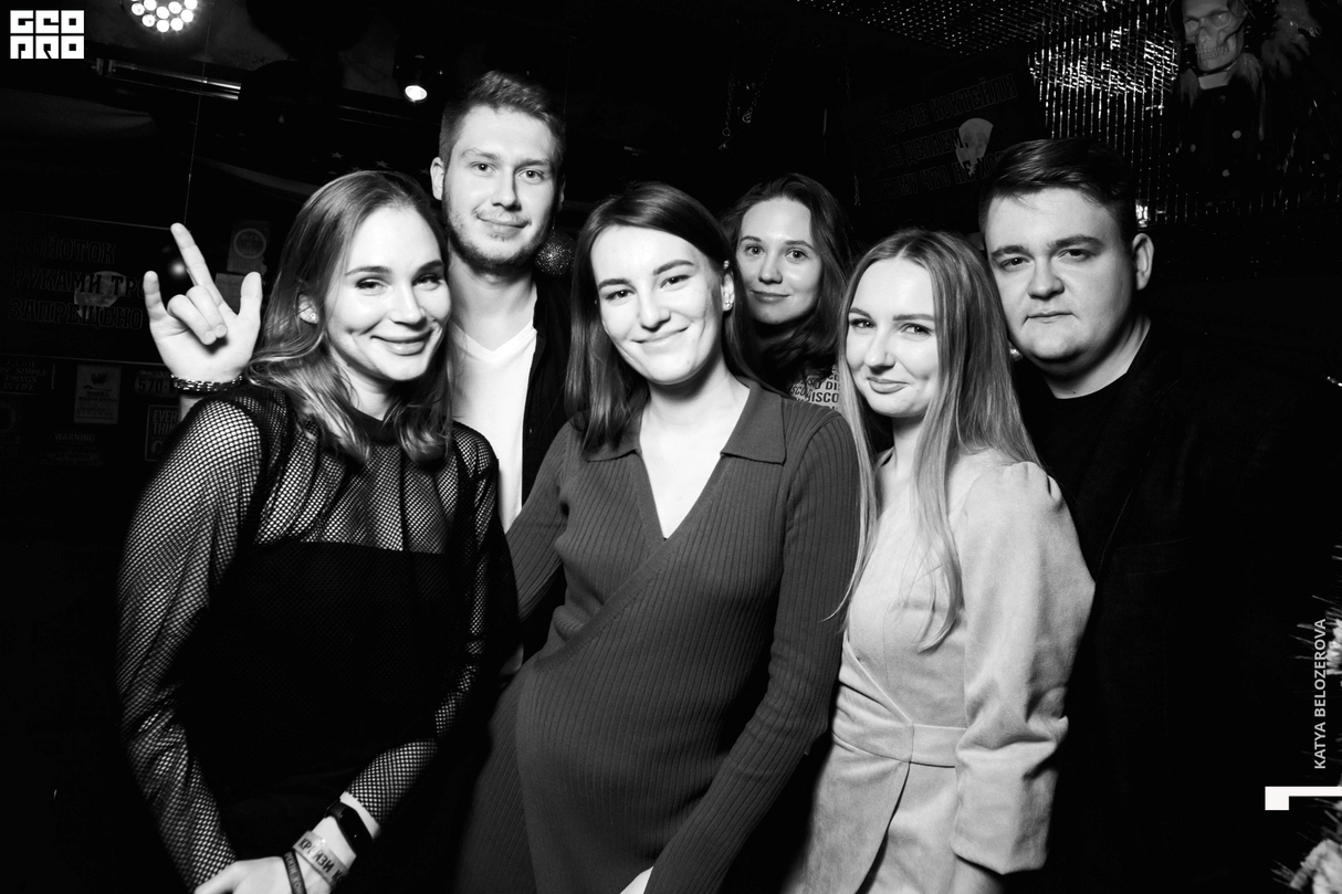 Friday party 8