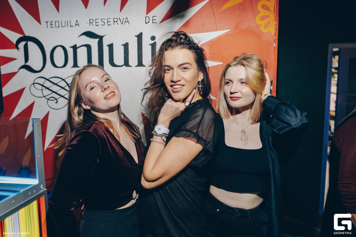 RUSSO BAILANDO 27