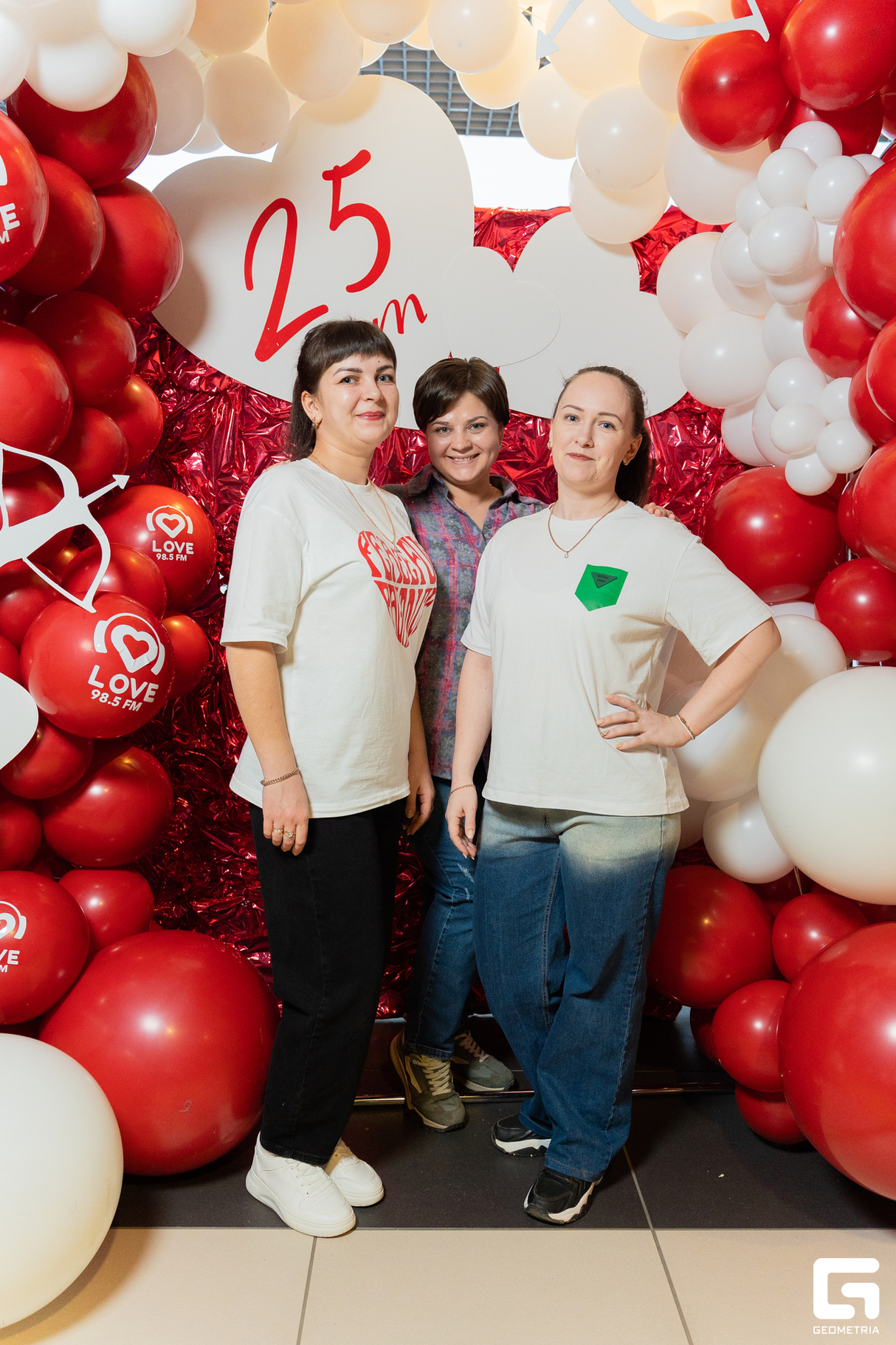 Фотозона Big Love Show 2025 в честь 25-ти летия  LOVE RADIO 7