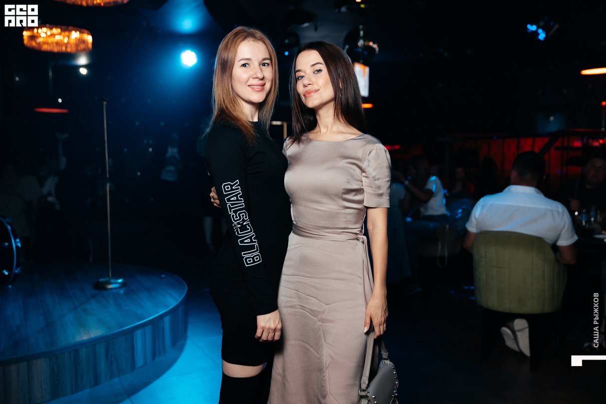 Saturday party 25