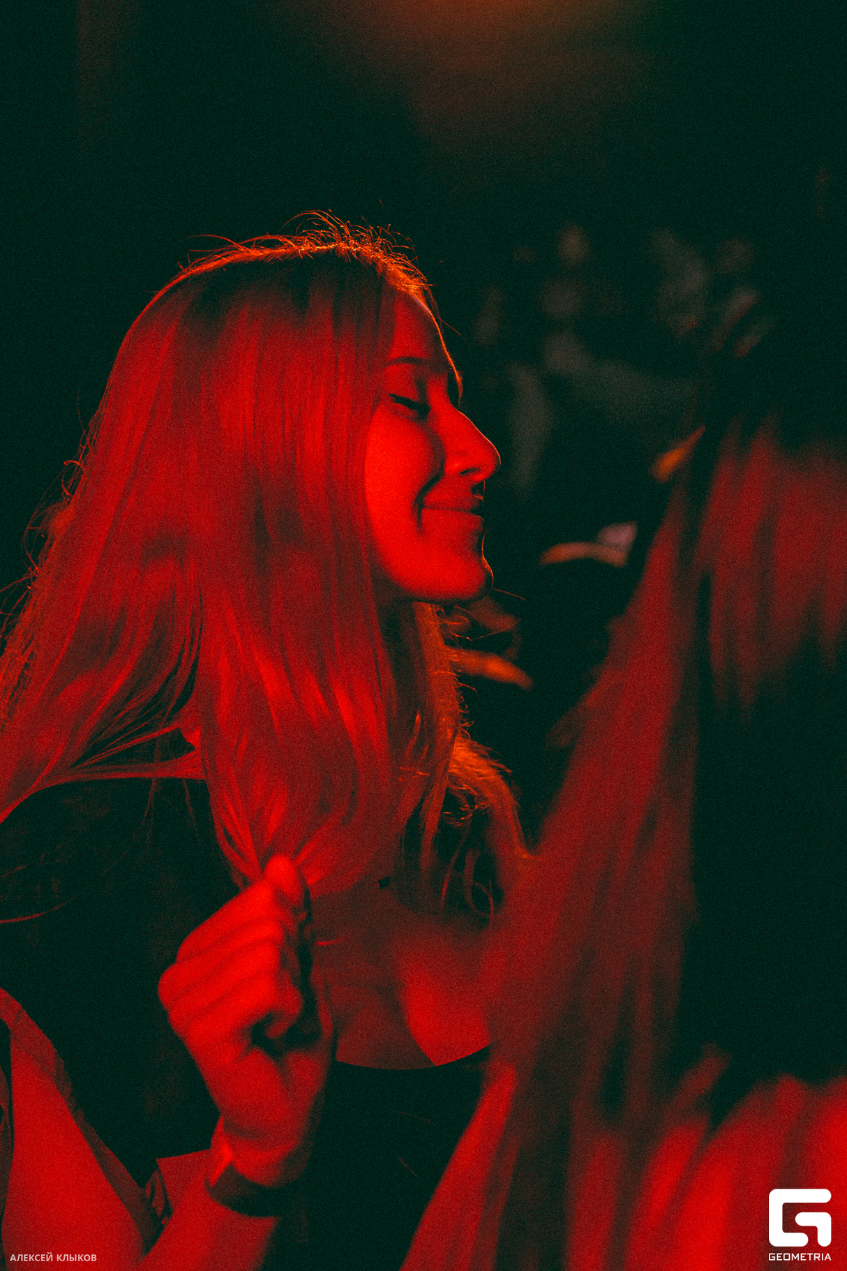 BACKSTAGE 28