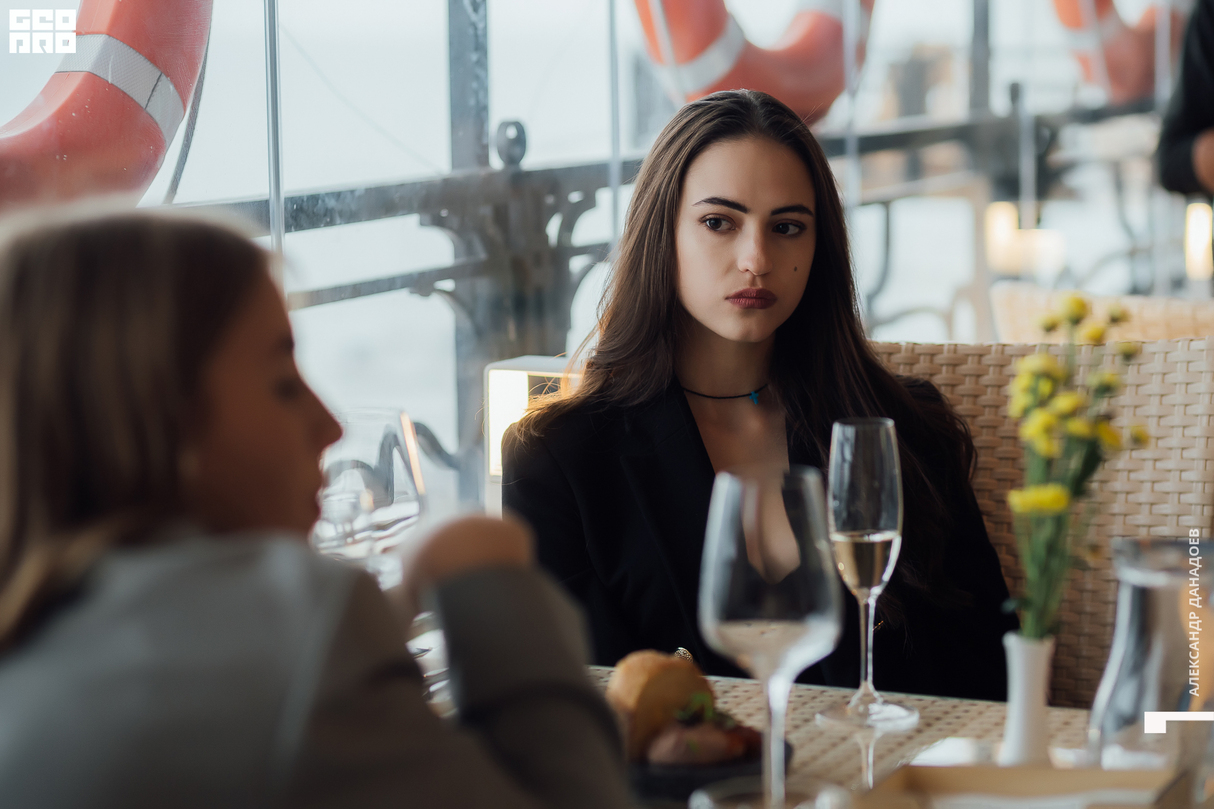 Гастрономический ужин в roof top bar "МАЯКОВСКИЙ" совместно с проектом LWine и Винной Академией WineState 16
