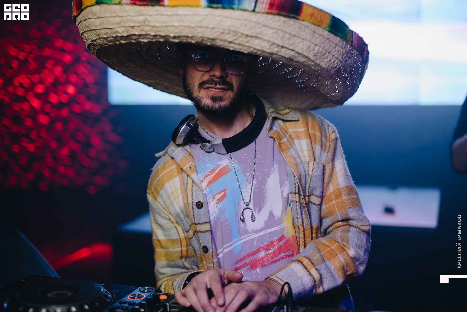 121 022637122422_arseniyermakov.jpg