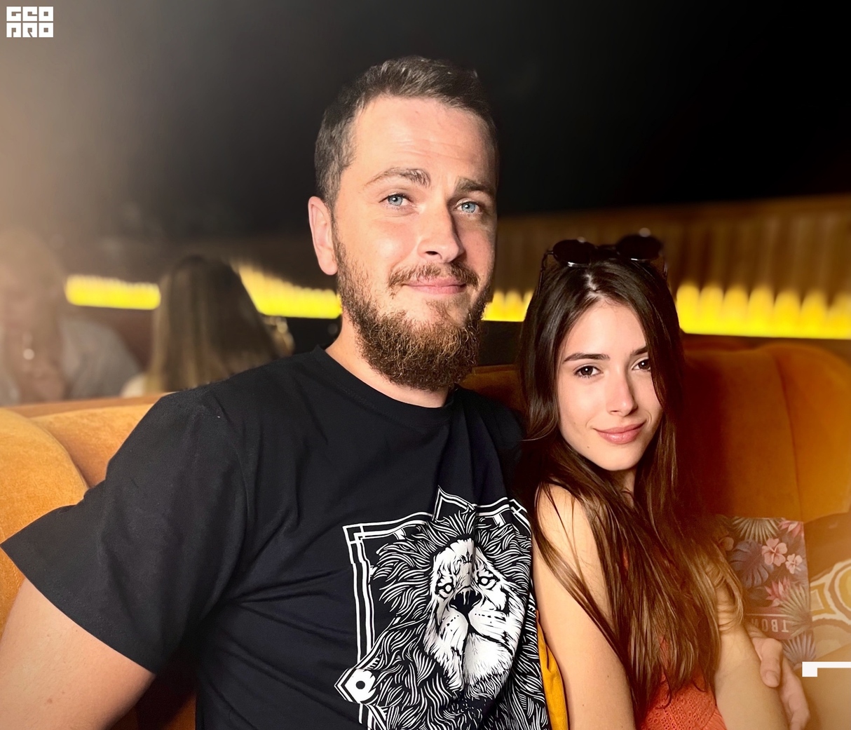 LIVE: Friday party 23