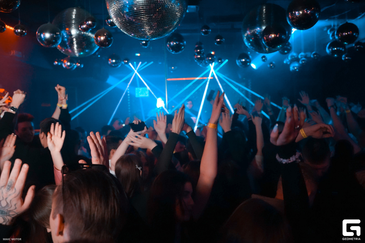 Saturday Night 16