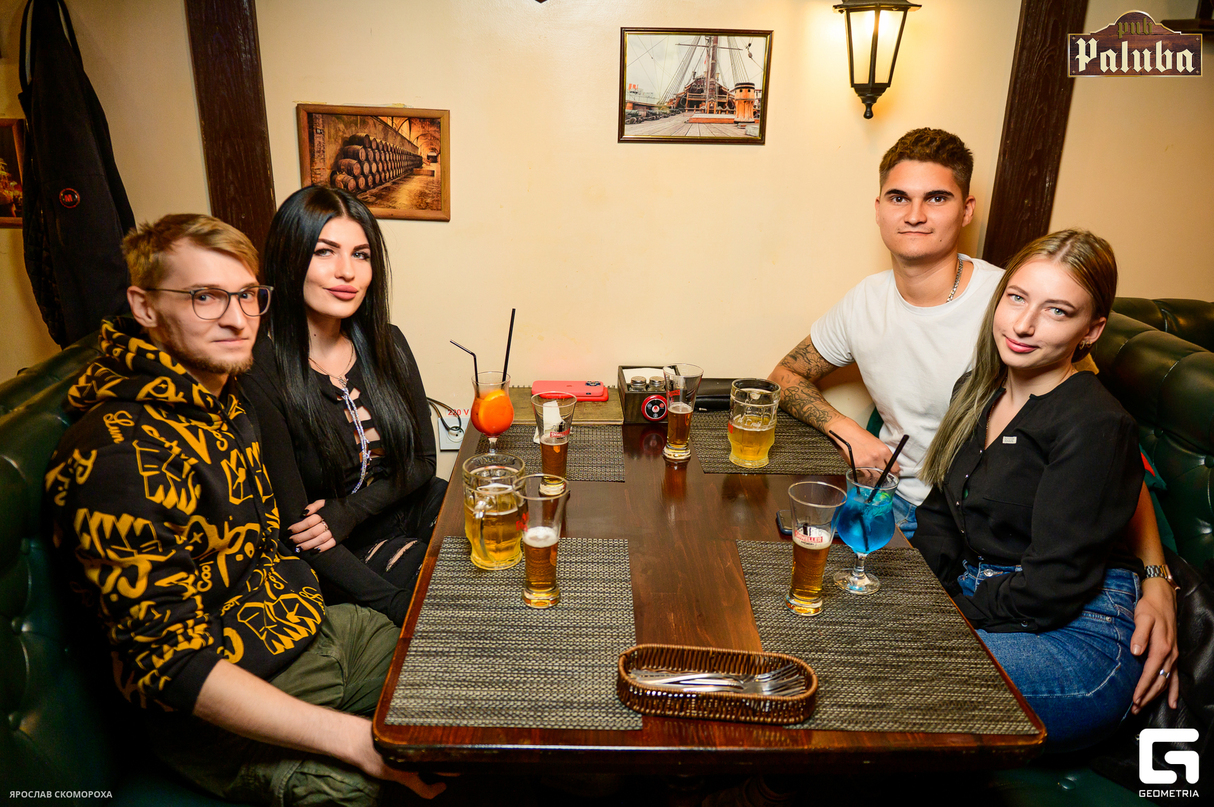 Пятница в PUB Paluba 22