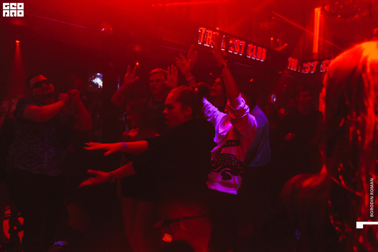 THE TOP CLUB WKND 25