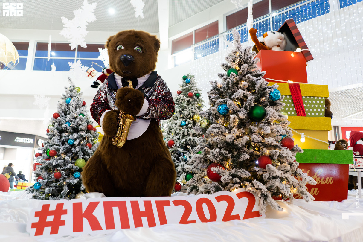Новогодние украшения в ТРЦ «Красная Площадь» г. Анапа 8
