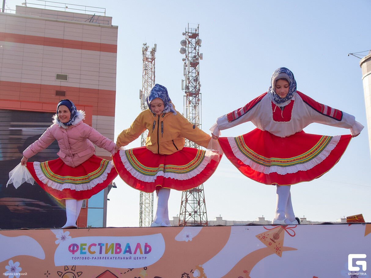 "Масленица в ТРЦ "Фестиваль" 28