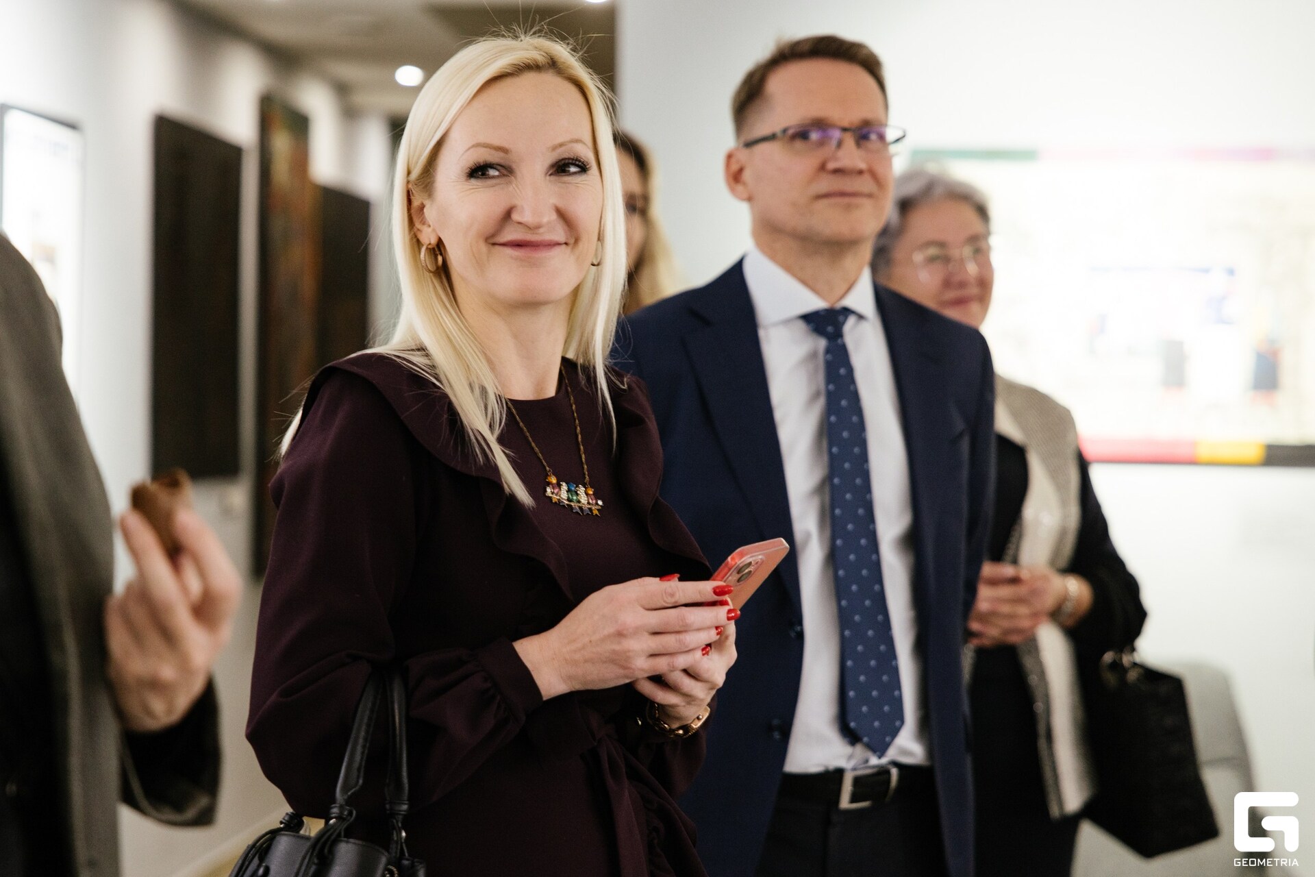 Element (29)_resized.jpg