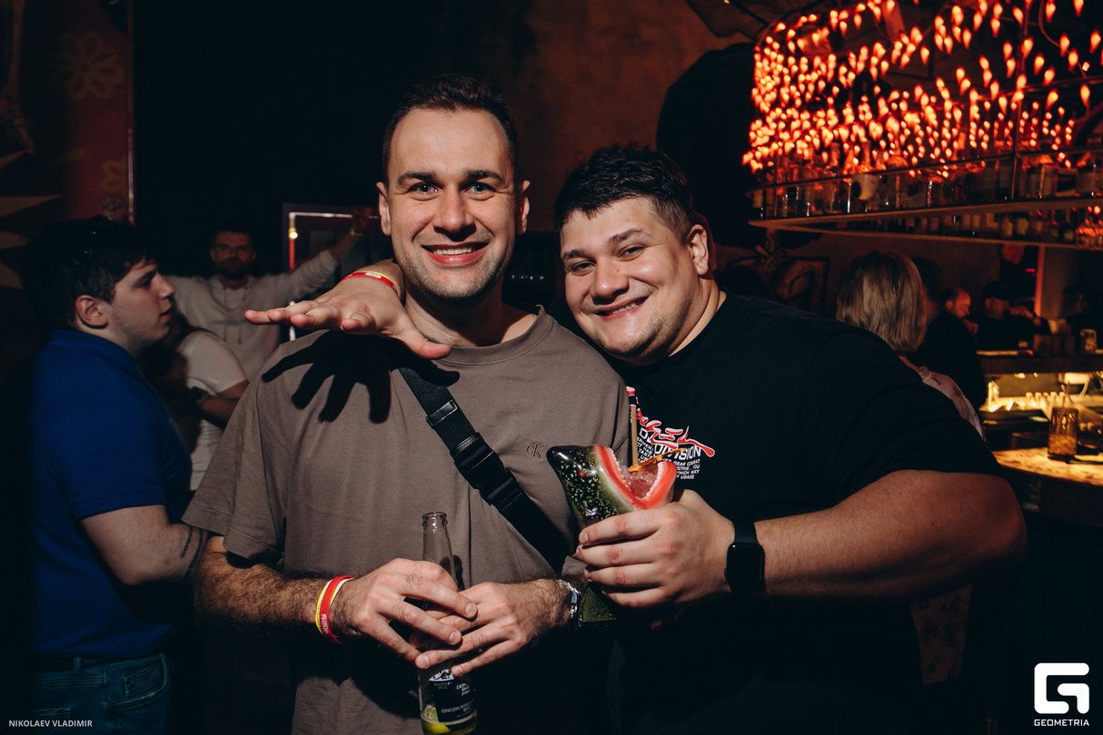 GUNZ AND ROZAS 11