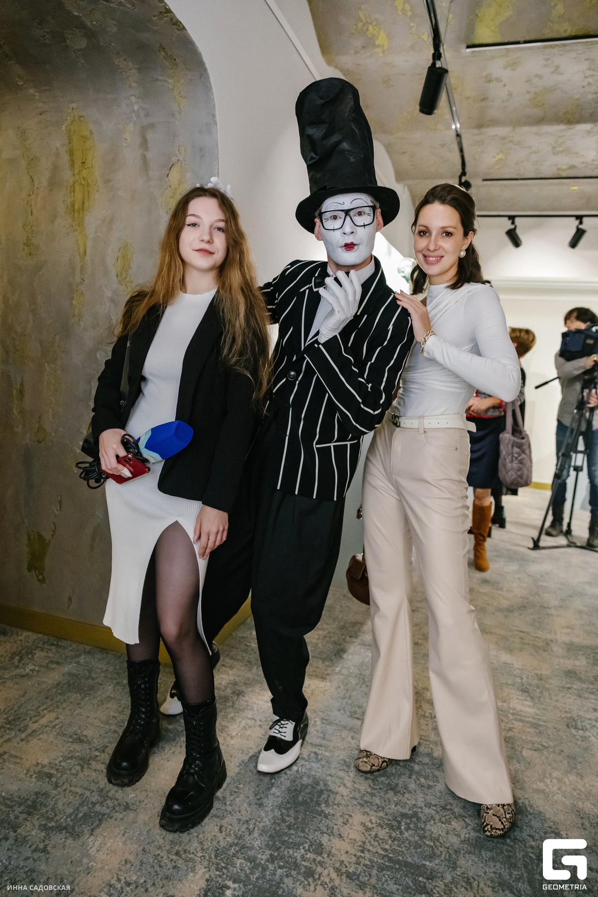 Годовщина KuranoVa GallEry 17