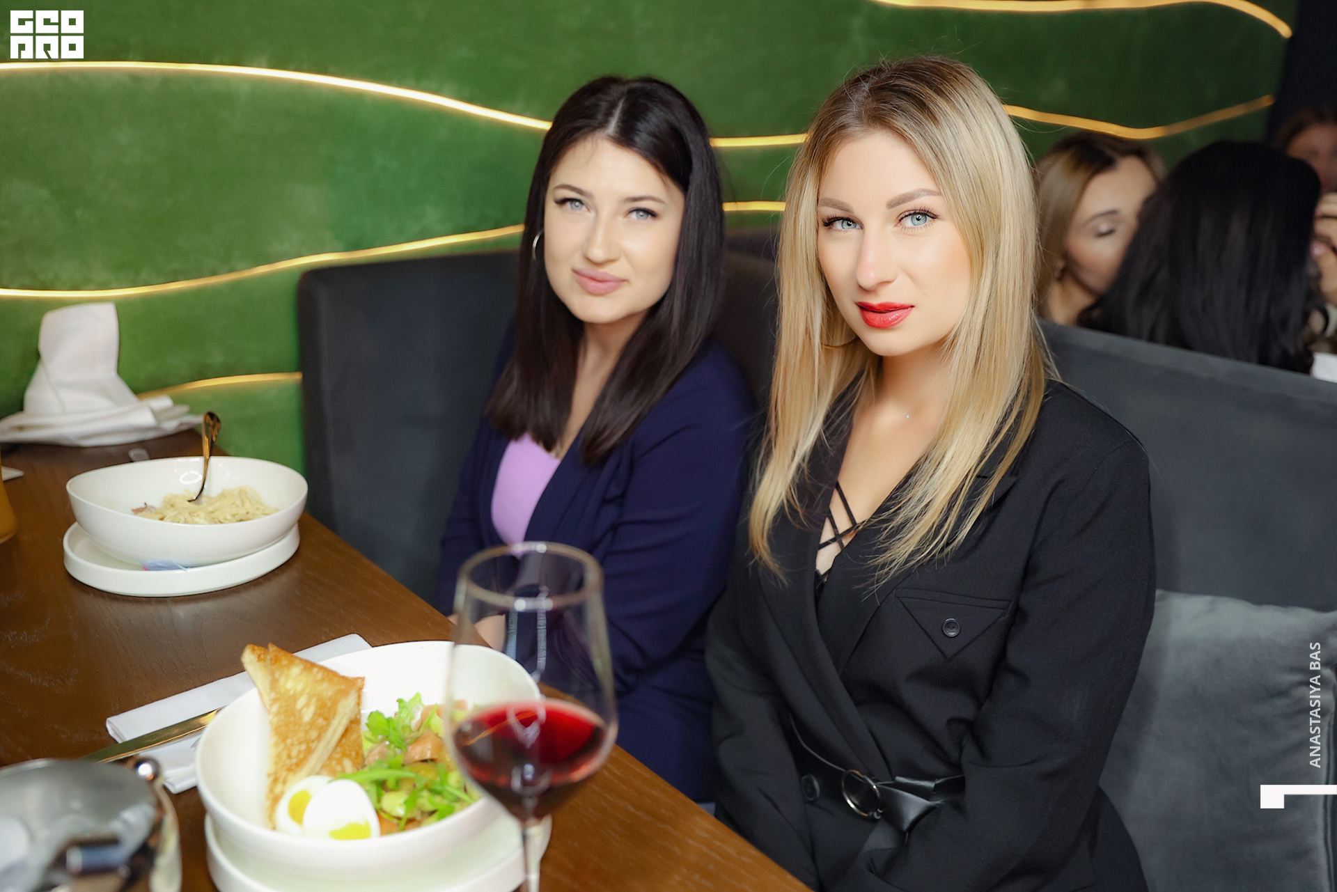 4.06 Applause-021.jpg