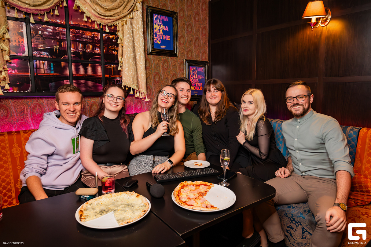 Saturday chill at Simply 33 Grill & Cinema, Karaoke Club 13