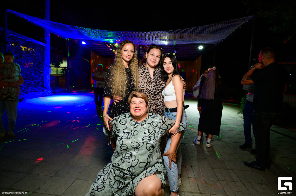 Выходные в кафе "Grill park" 17