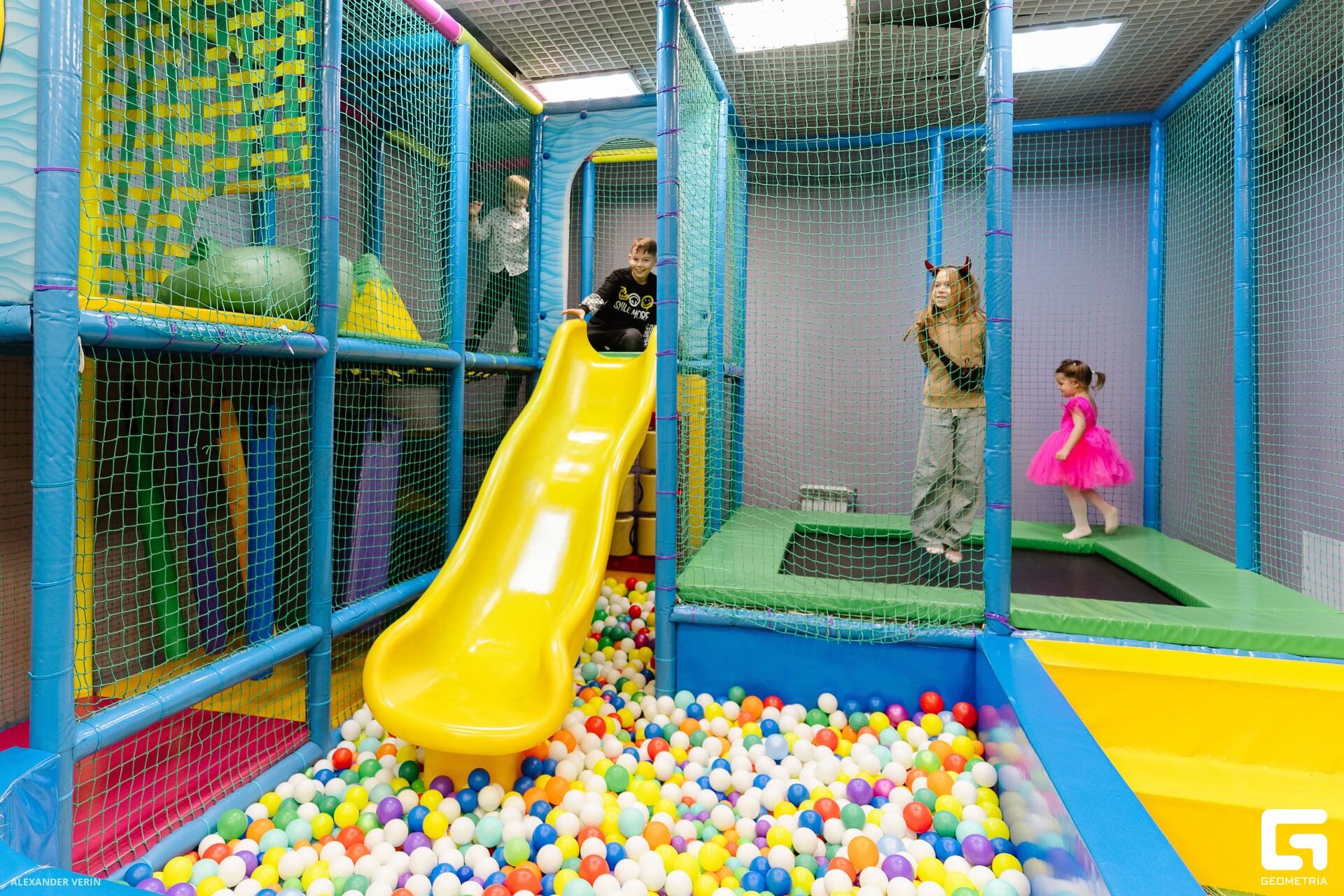 20241231 гранат 0168 AV101934.jpg