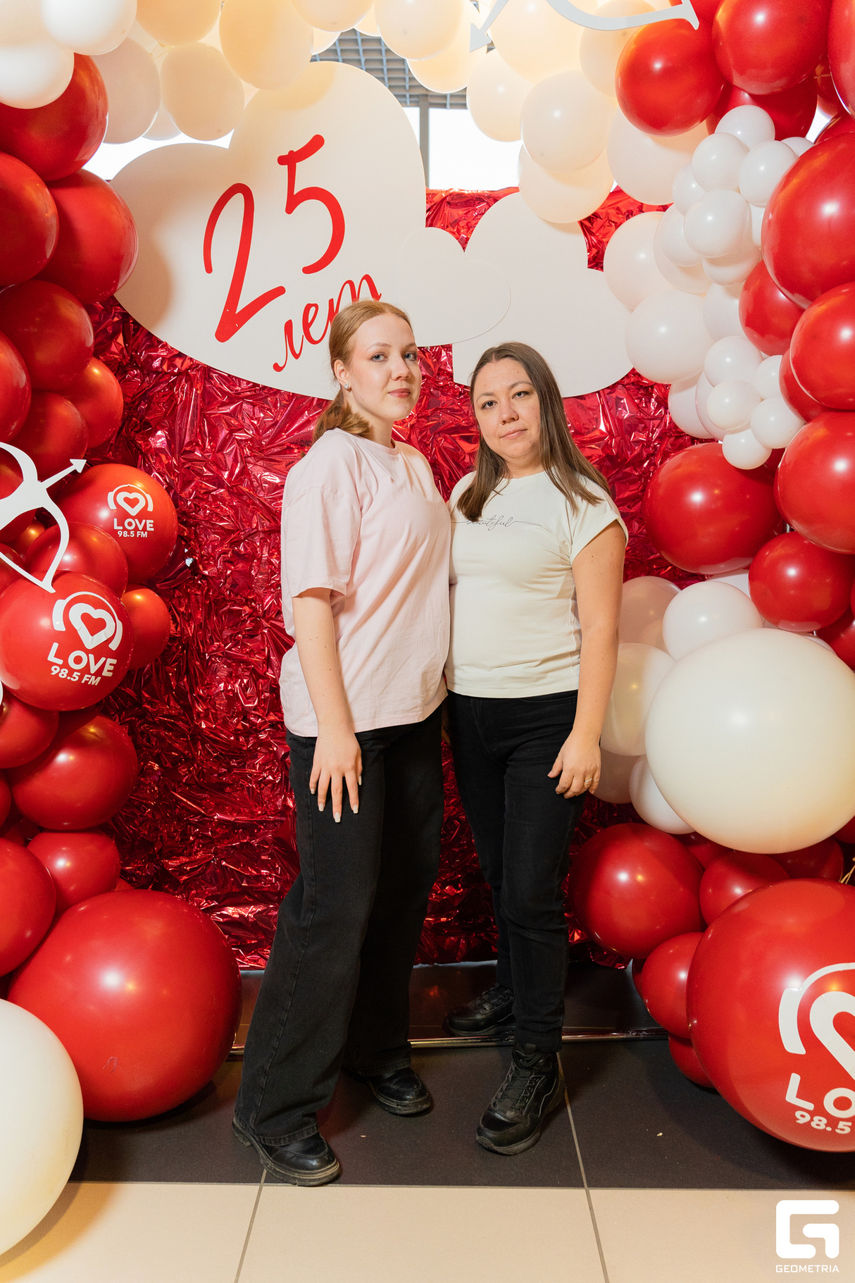 Фотозона Big Love Show 2025 в честь 25-ти летия  LOVE RADIO 18
