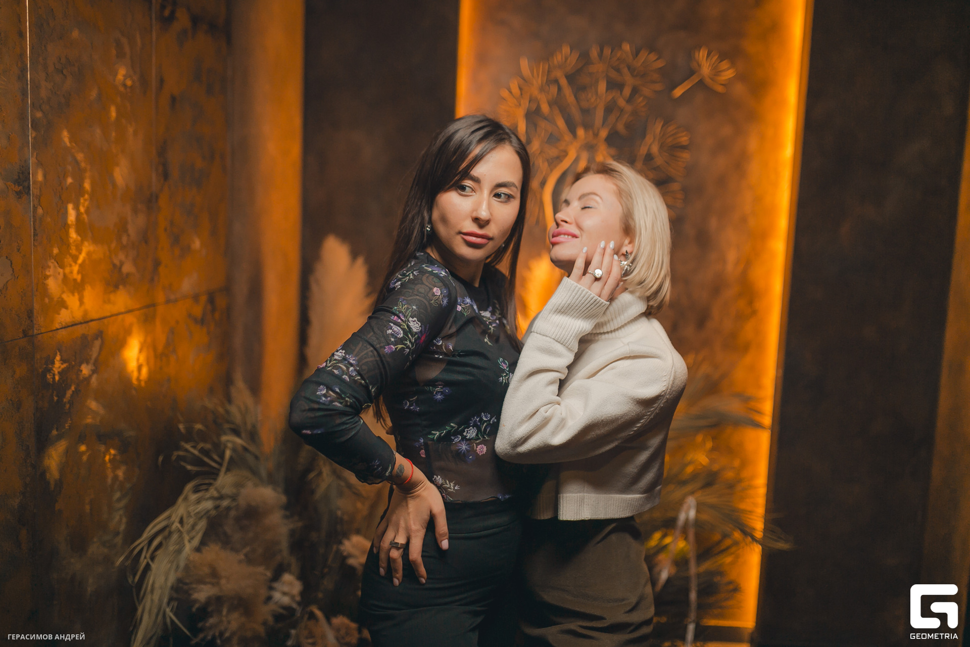 052 Bloom 12. 01.jpg