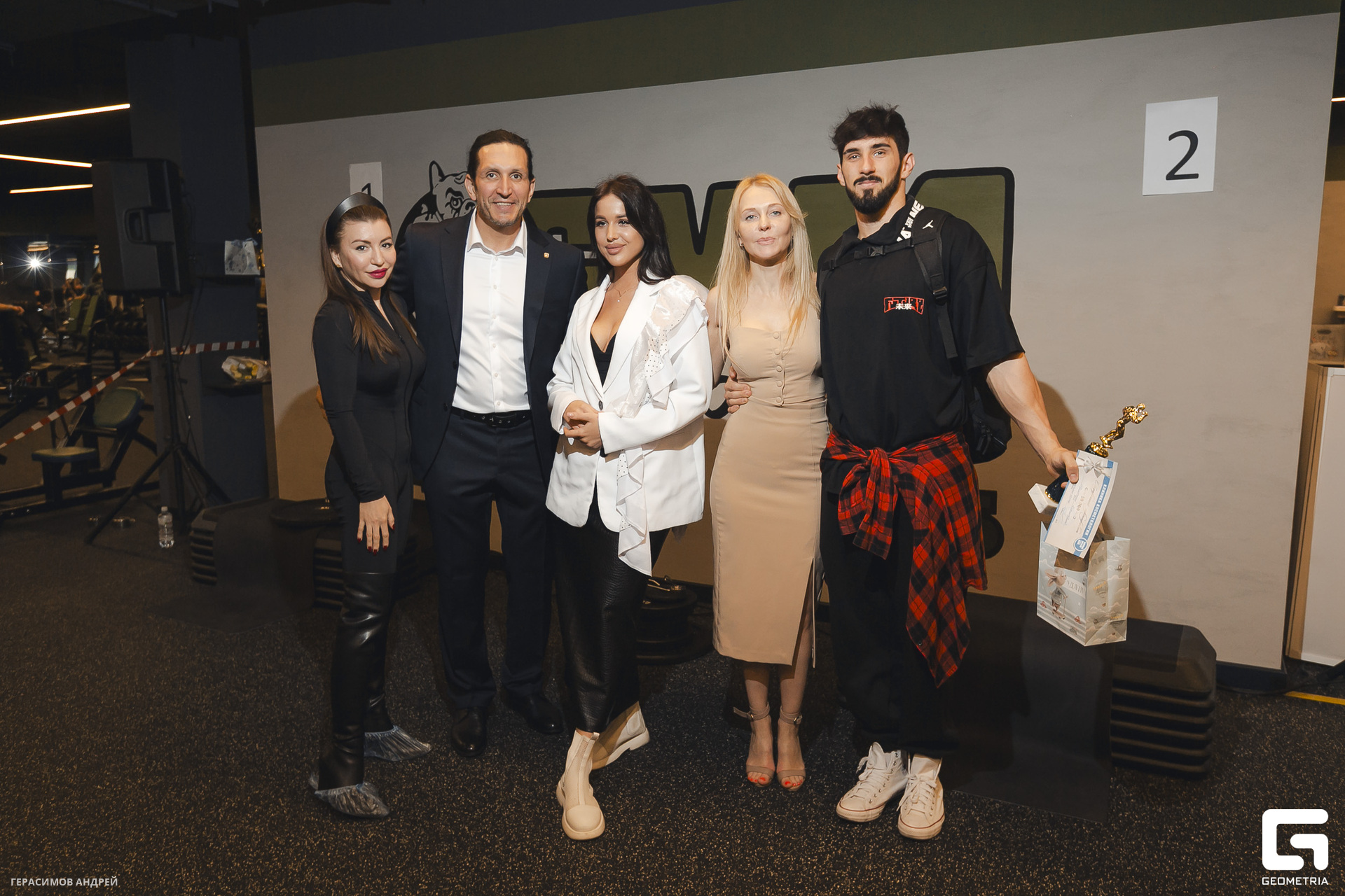 222 Dark Fit 10. 03.jpg