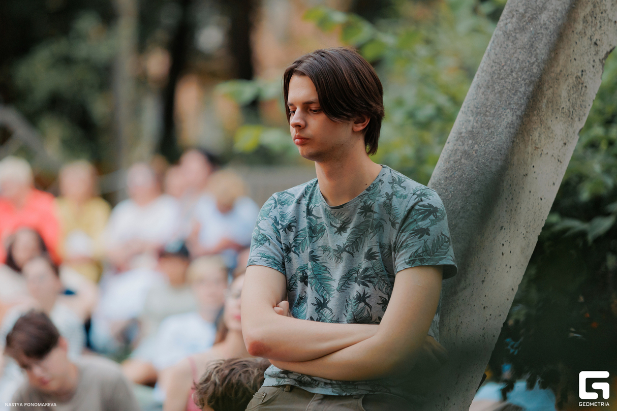 Соло в саду 16