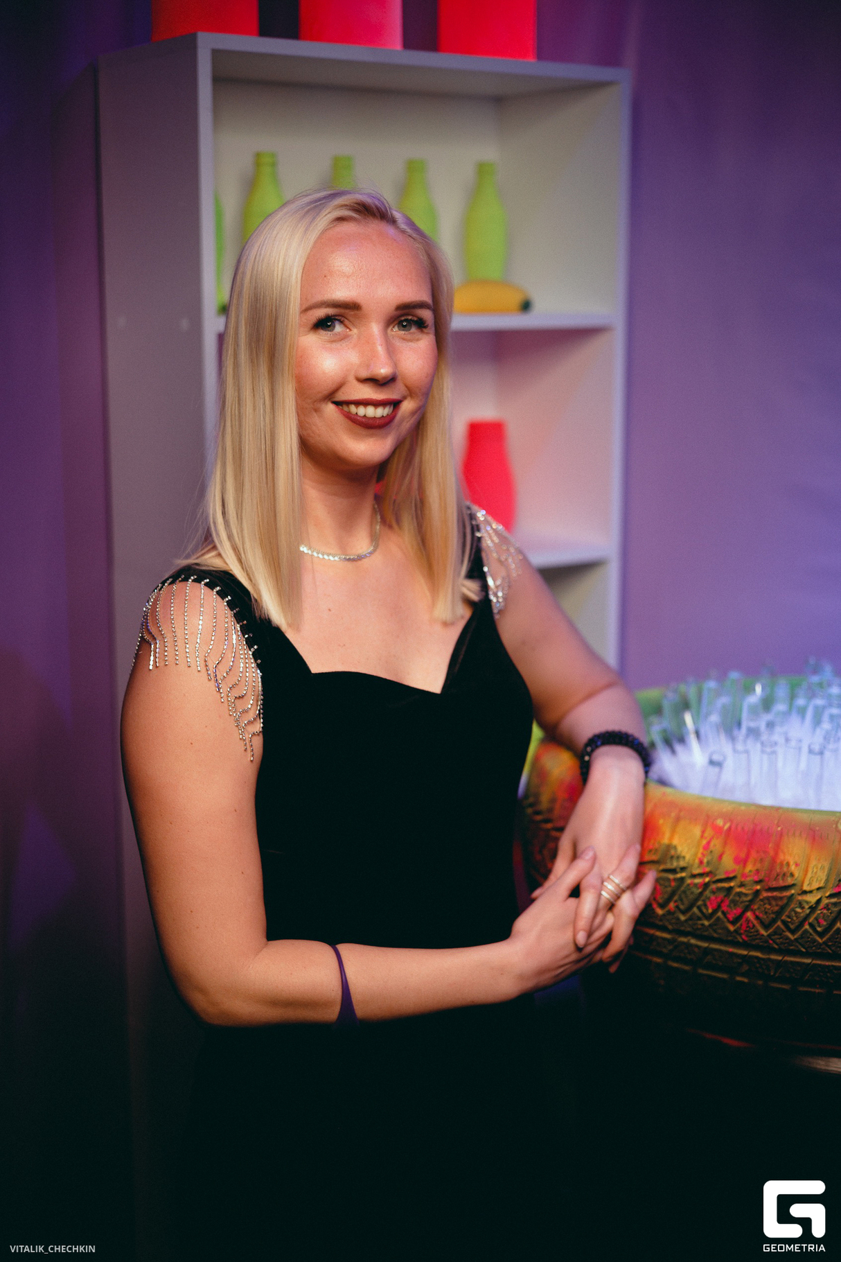 NEON в ЧАЙКЕ на Пляже 26