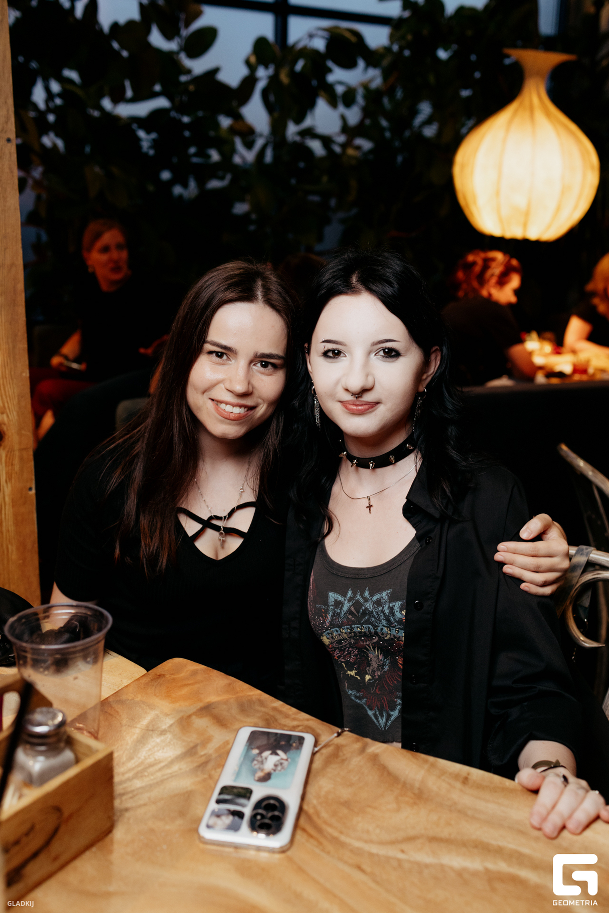 GOLDEN PLACE PARTY | 7 WITH U 7