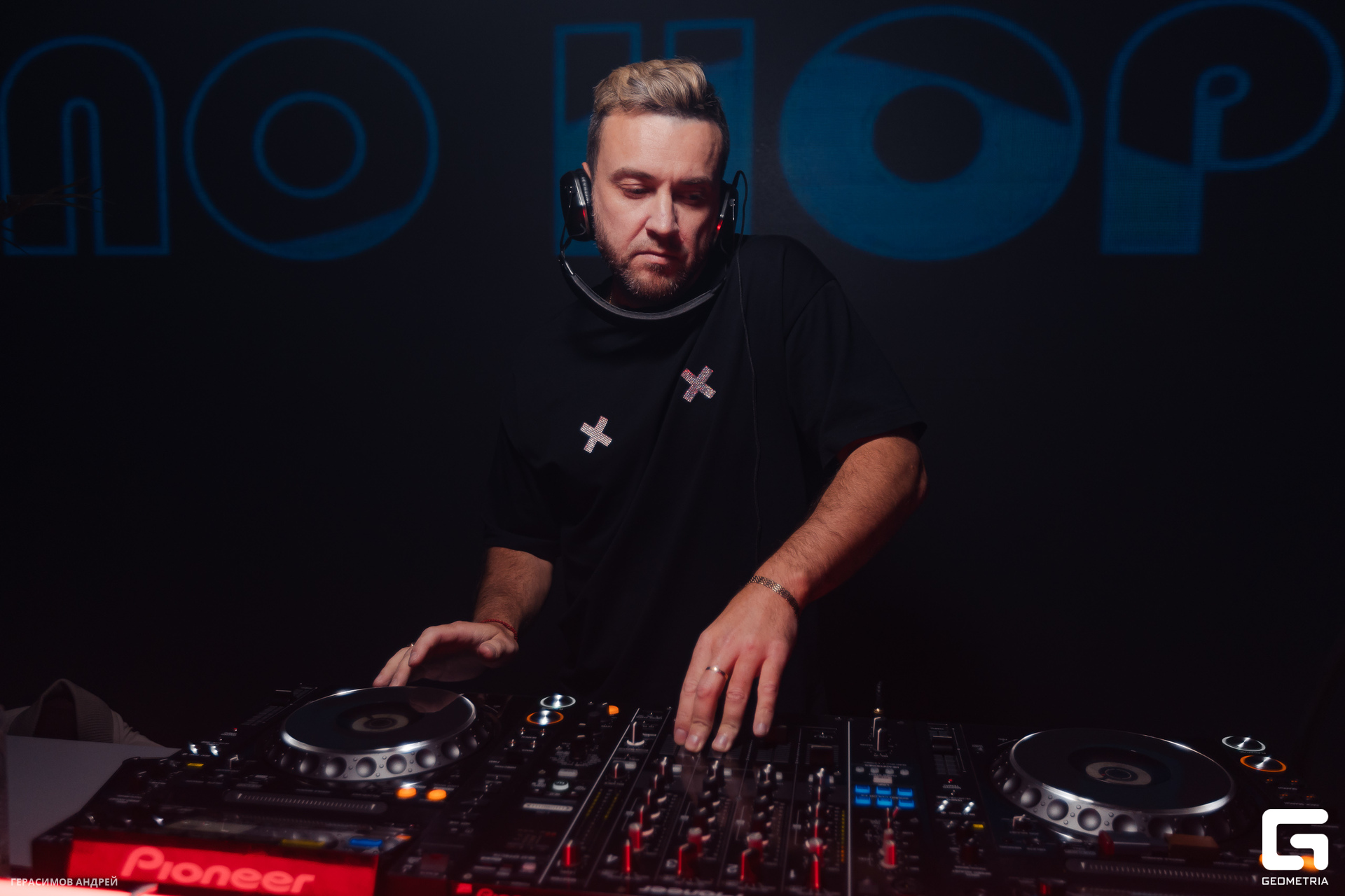 064 Place 26. 10.jpg