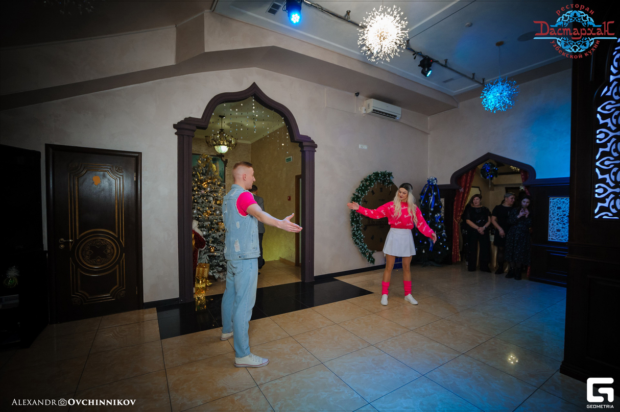 Понедельник в ресторане Дастархан 24