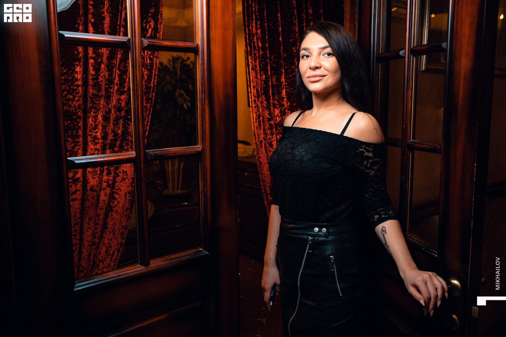 079-08-03-2021-21-48-Джеймс - Михайлов - 2560.jpg