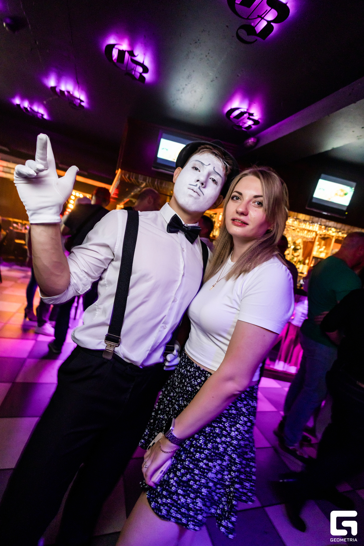 Saturday party 27
