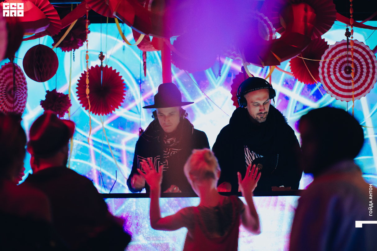 Ночь в России в ЧАЙКЕ на Пляже \ Odyssey Showcase Dibidabo, Soul of void на Нижнем танцполе 22