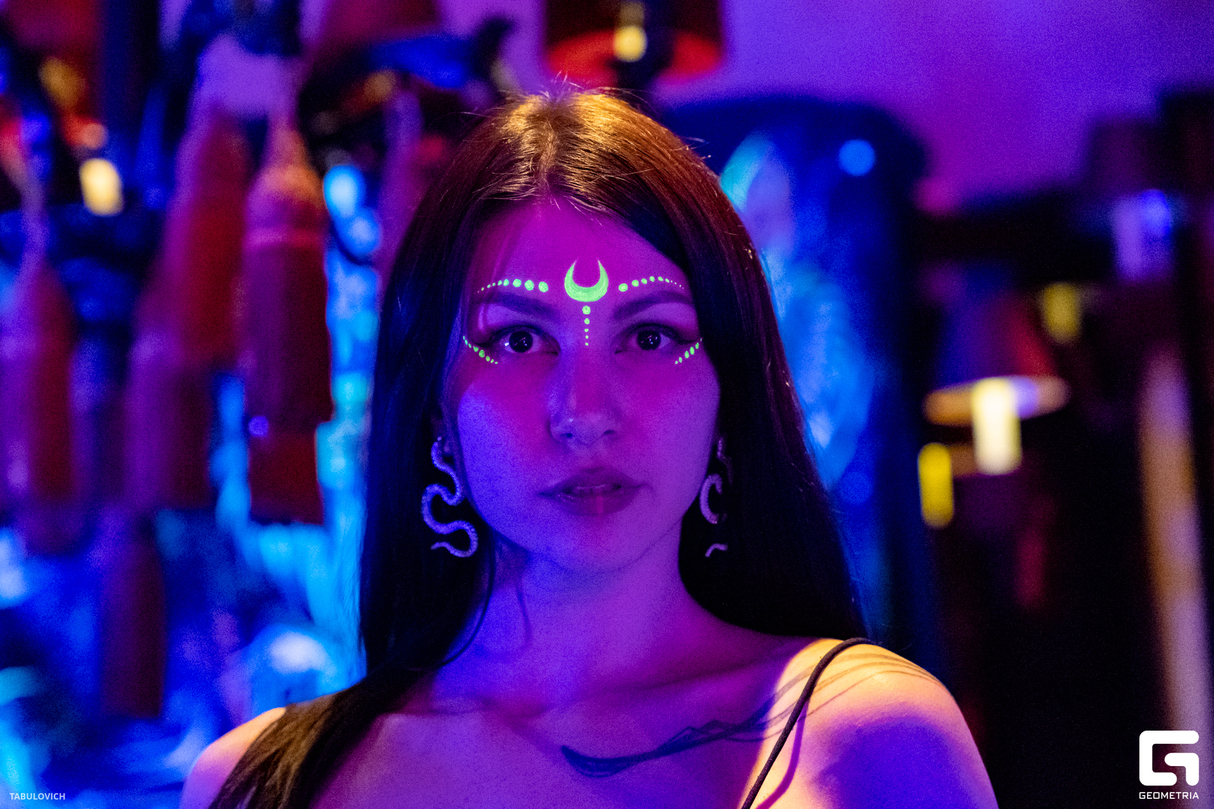 NeoEthnika 11