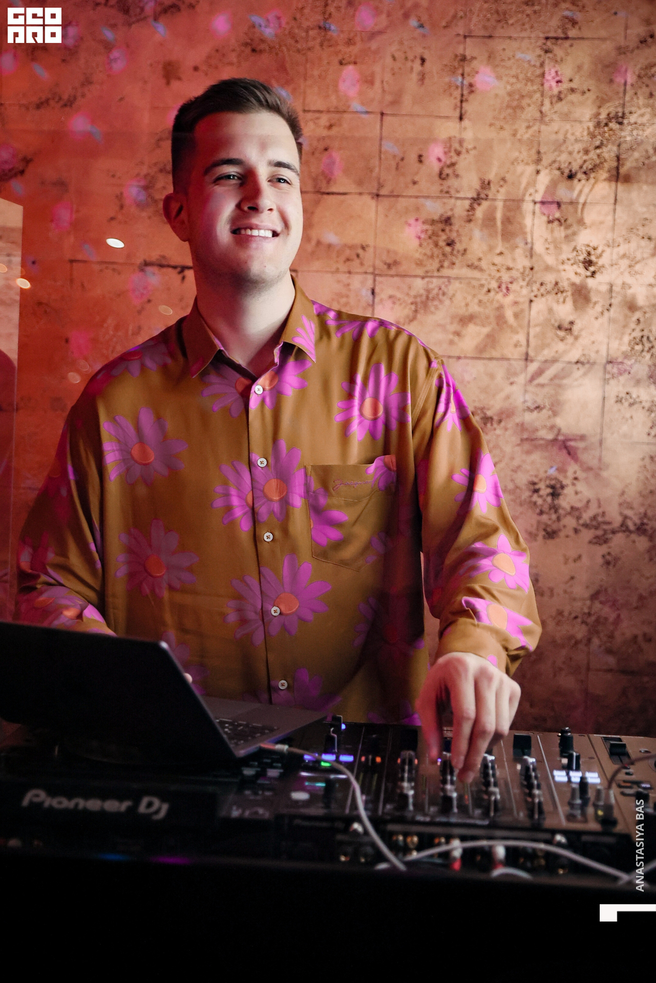 4.11.21. Крабы-Кебабы.  Глаза Геометрии- ANASTASIYA BAS-270.jpg