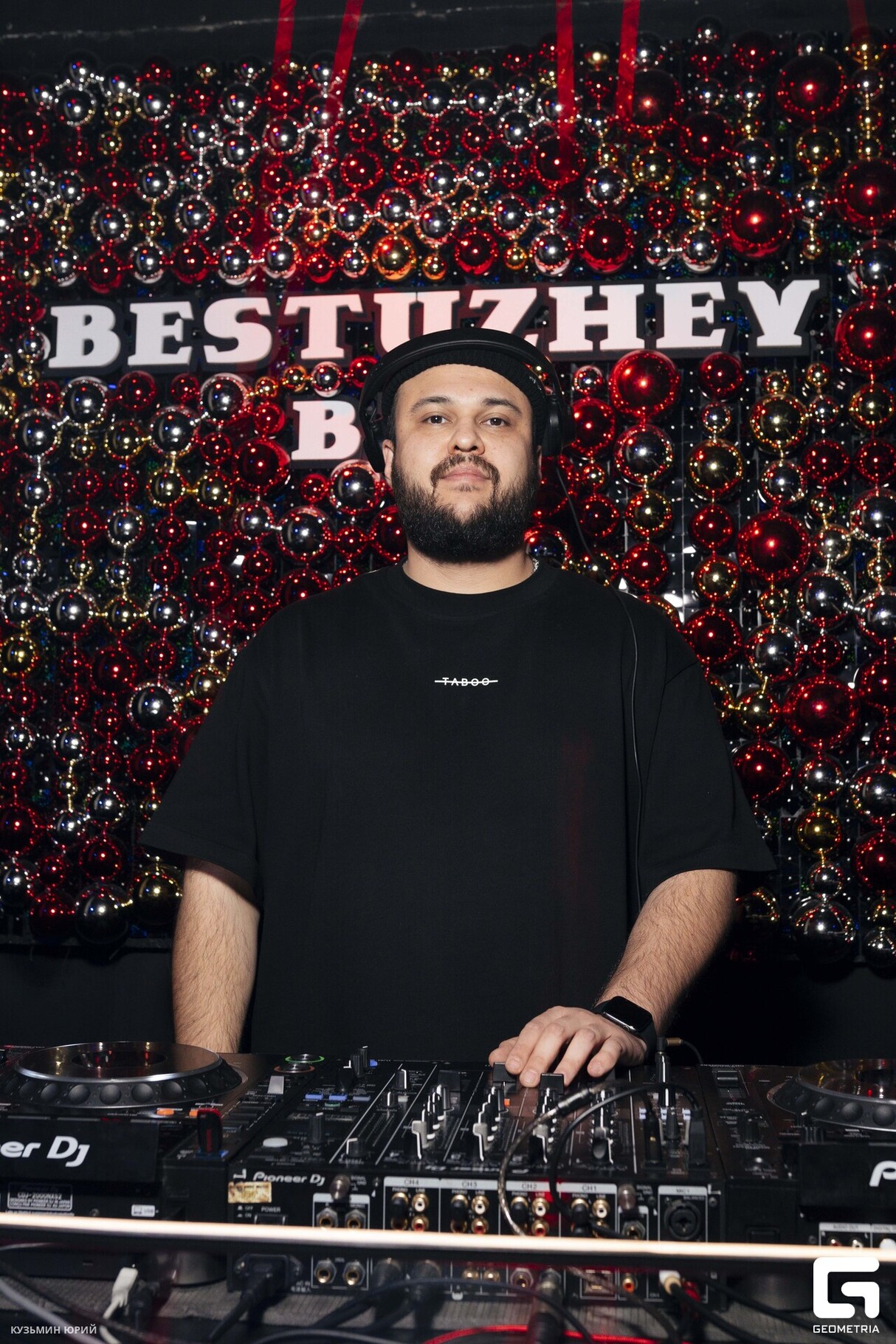 ПЯТНИЦА В BESTUZHEV BAR 30