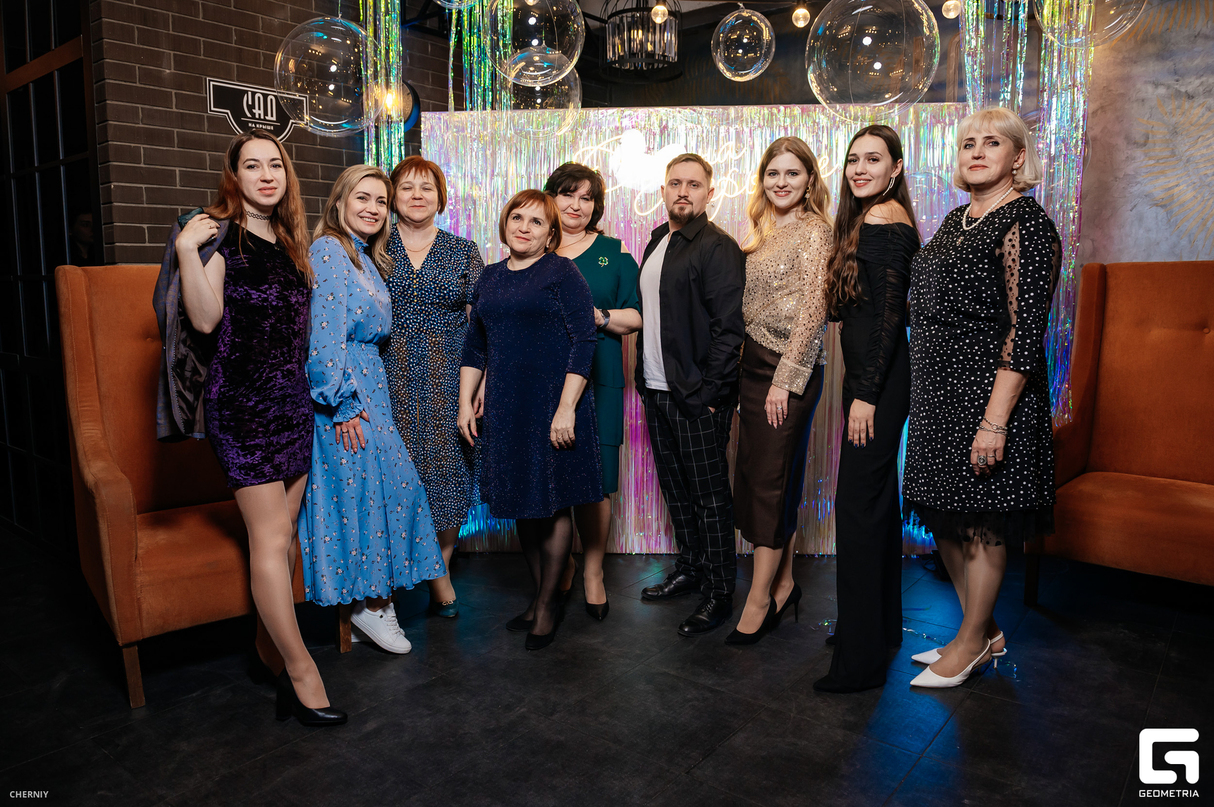 Новогодние корпоративы в ресторане "Сад на крыше" 20