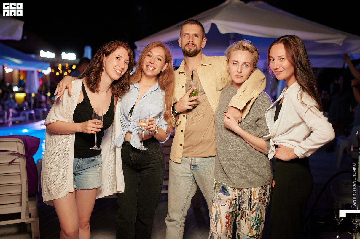 Night pool party 26