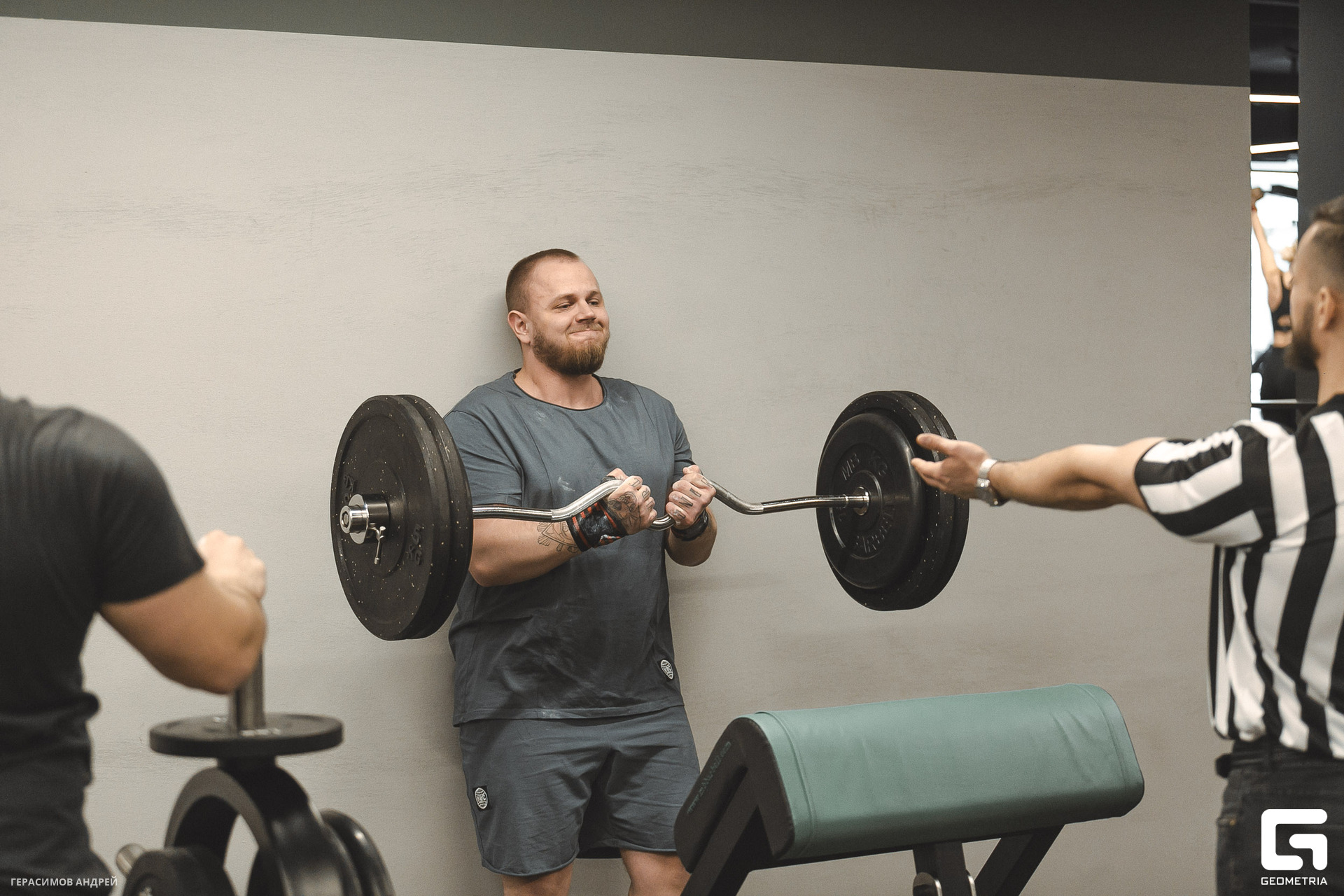 043 Dark Fit 10. 03.jpg