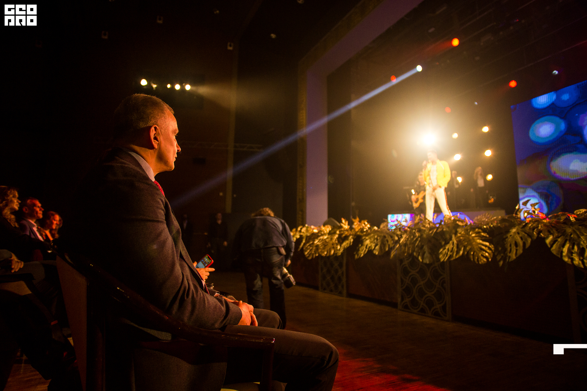 285_21-12-09 ISAEVA KASHIN SHVETS.jpg