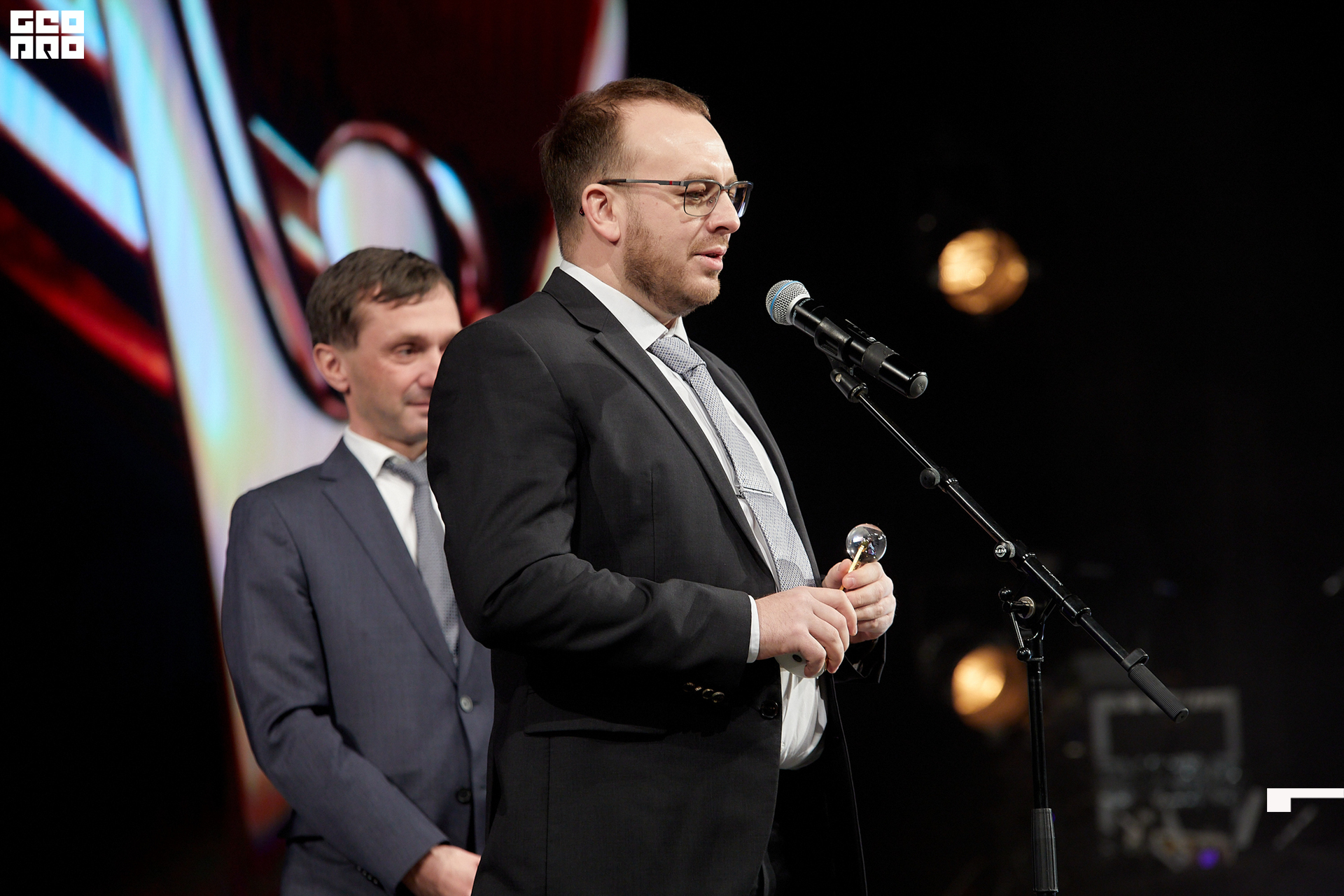 254_21-12-09 ISAEVA KASHIN SHVETS.jpg