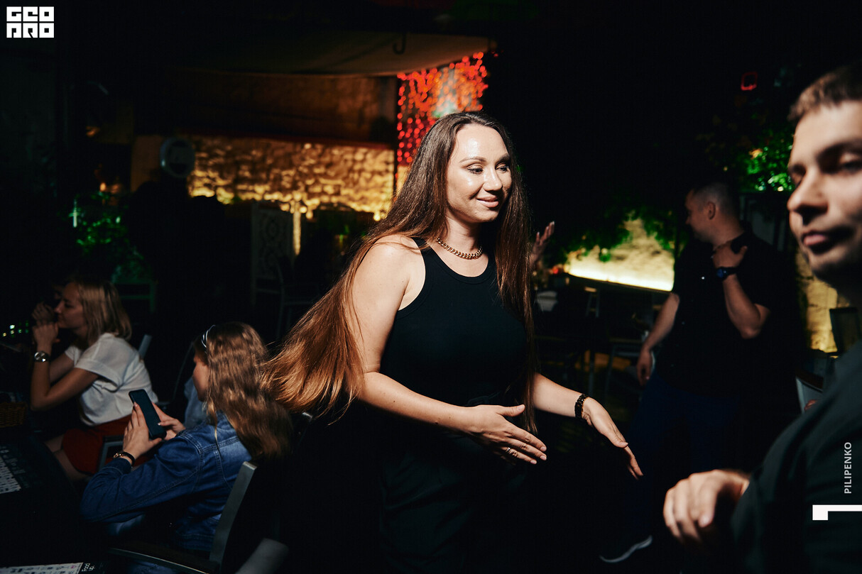 Saturday party 24