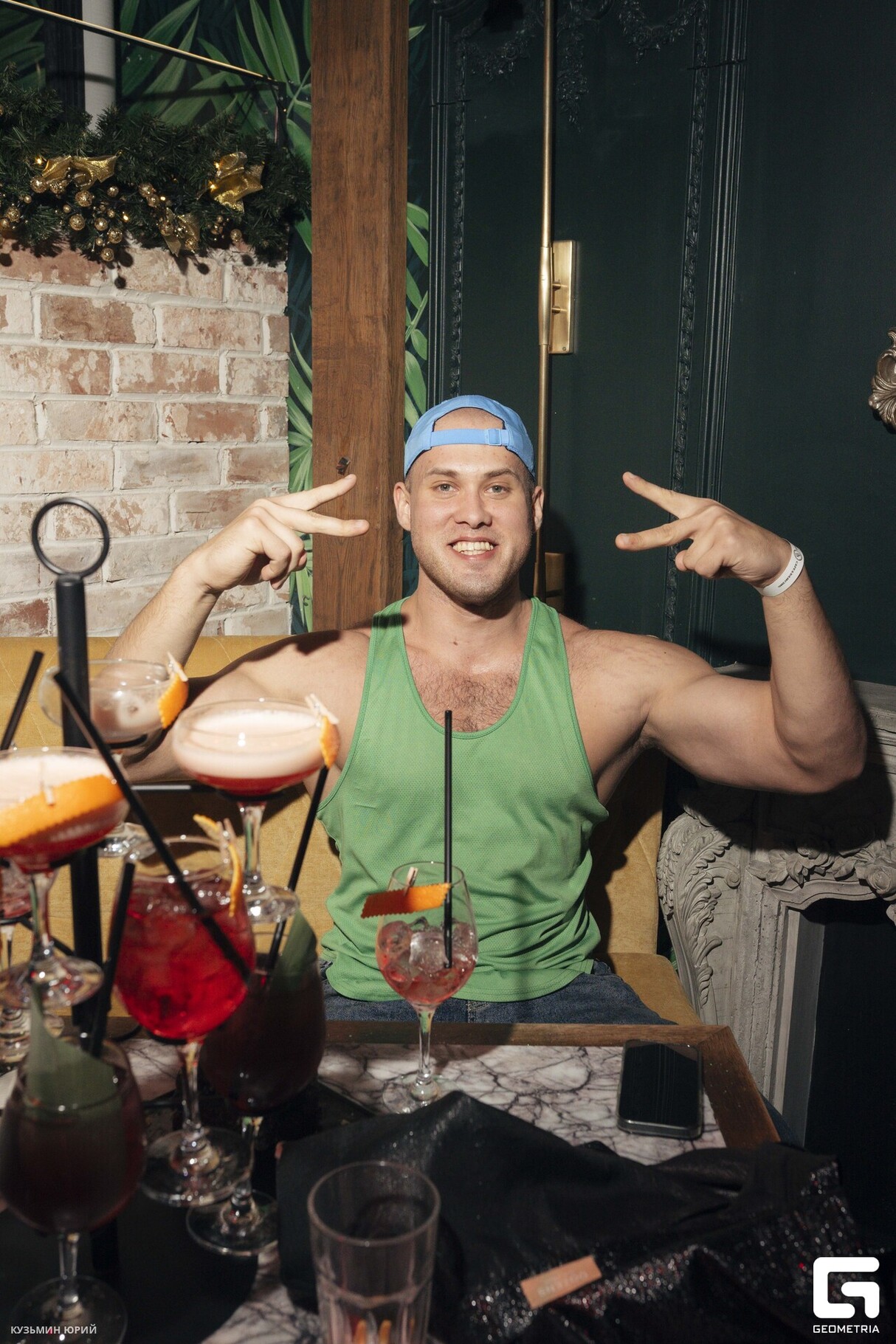 ПЯТНИЦА В BESTUZHEV BAR 17