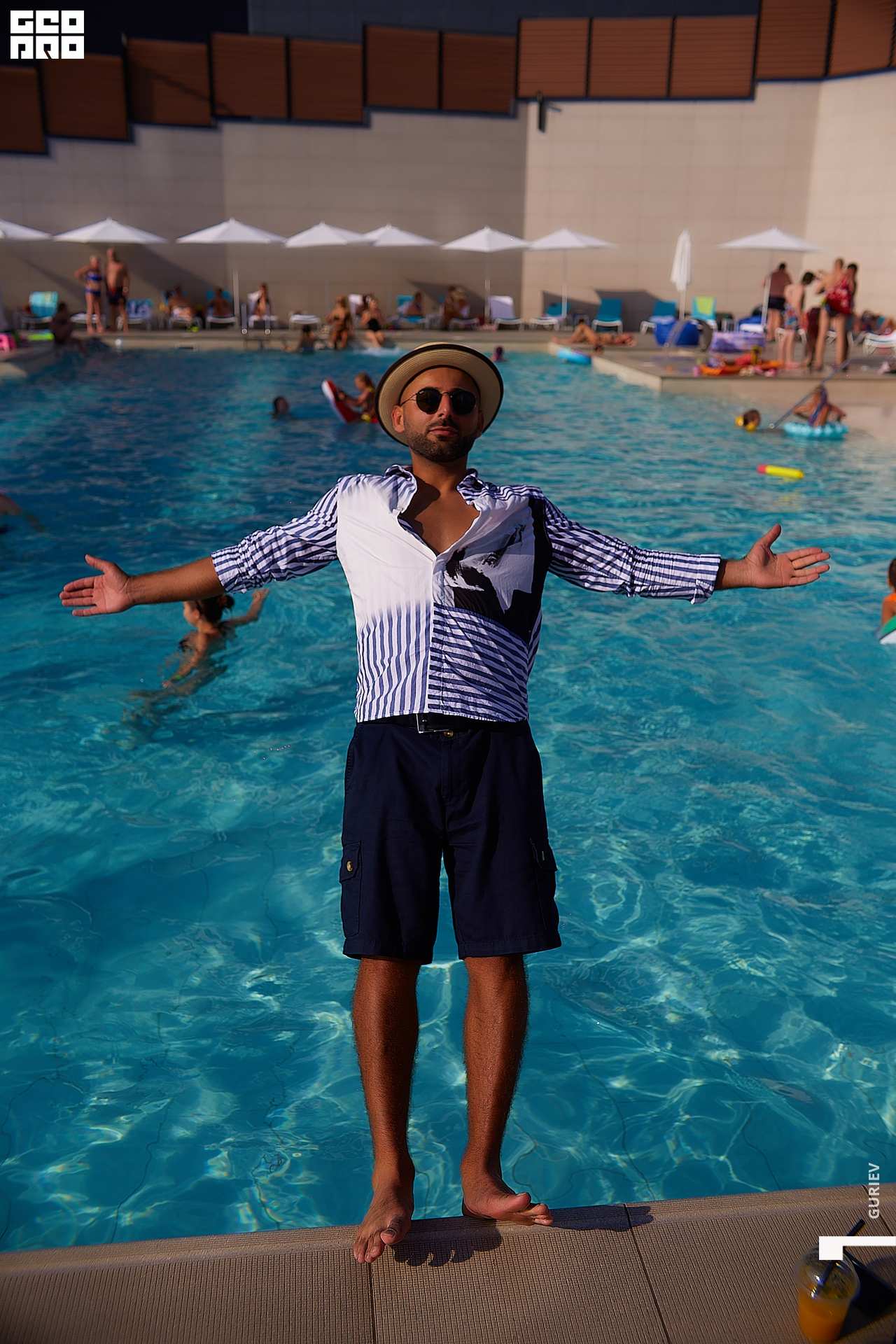 residense opening021.jpg