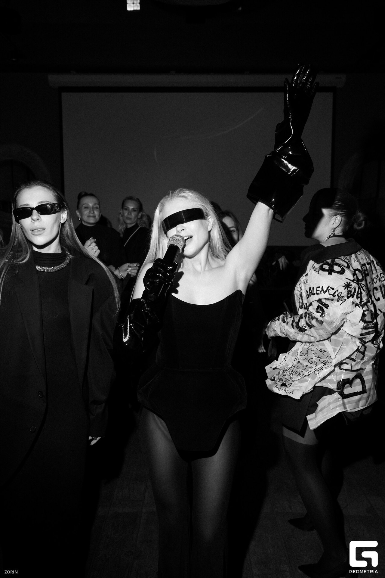 364-22-55-06-25-05-25- Zorin_resized.jpg