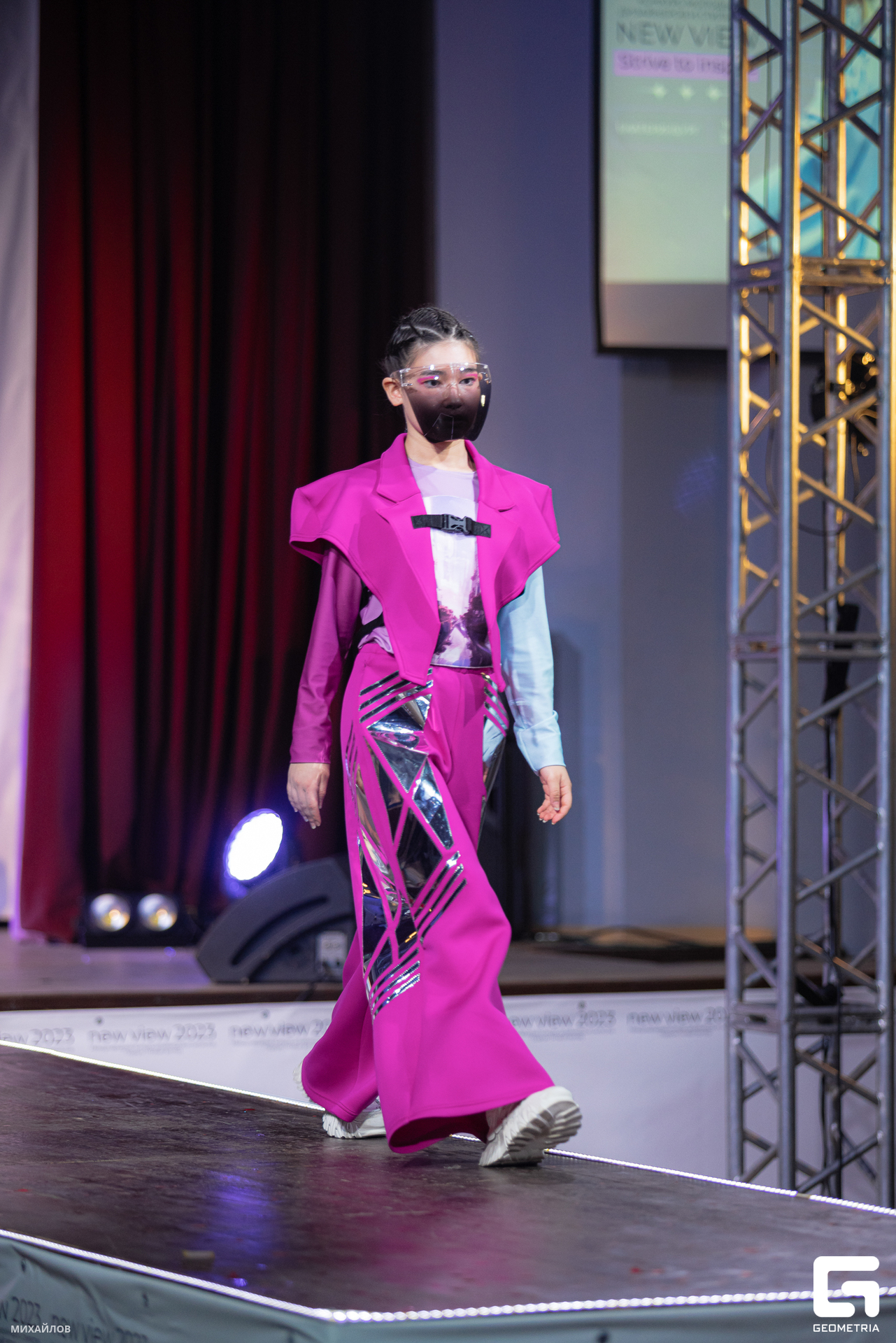 499-2305201111-Показ - Михайлов - 2560.JPG