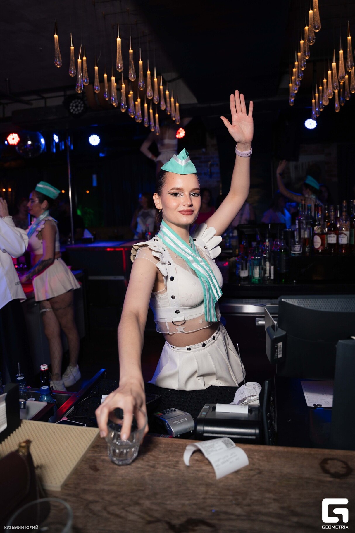 ПЯТНИЦА В BESTUZHEV BAR 15