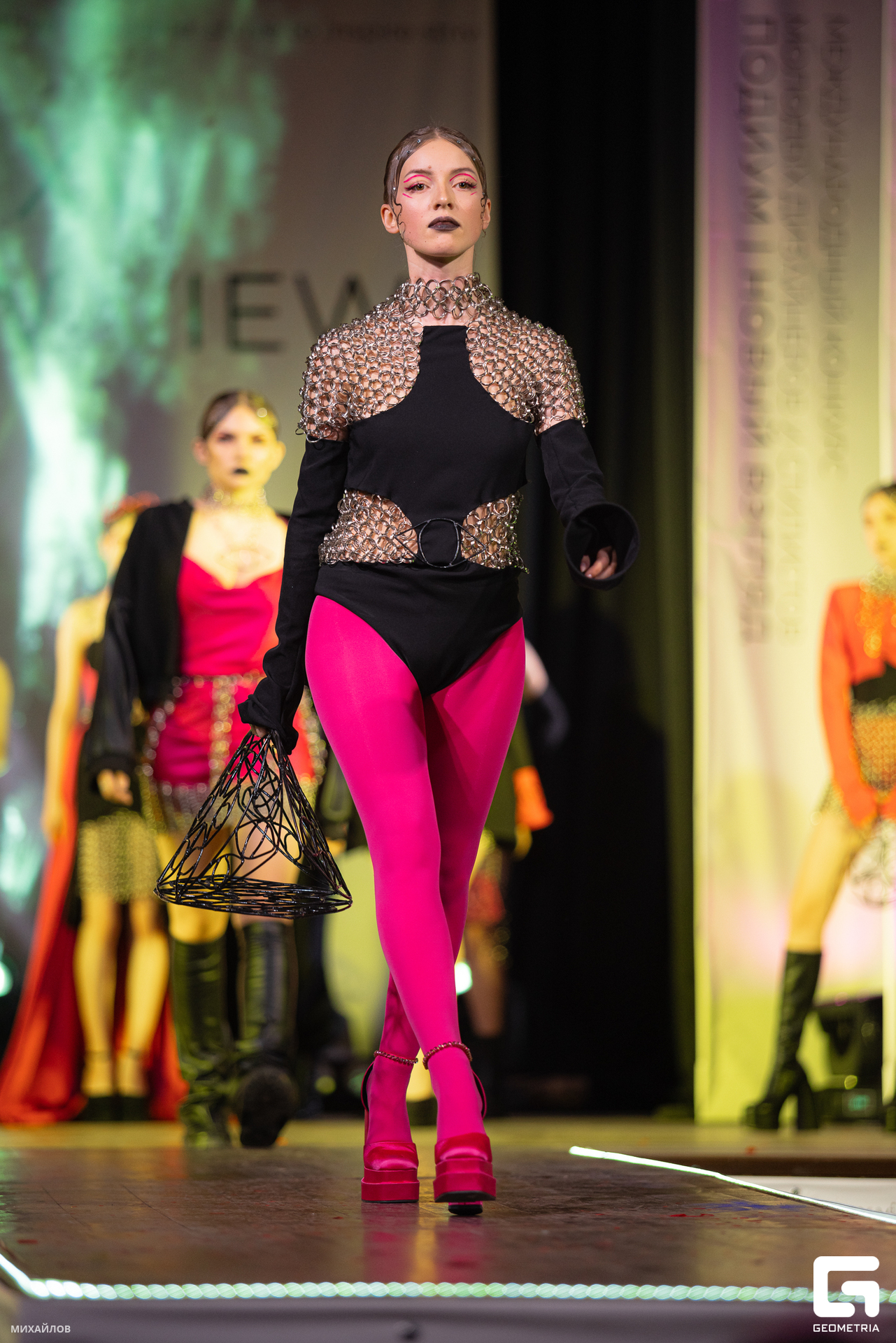 393-2305203200-Показ - Михайлов - 2560.JPG