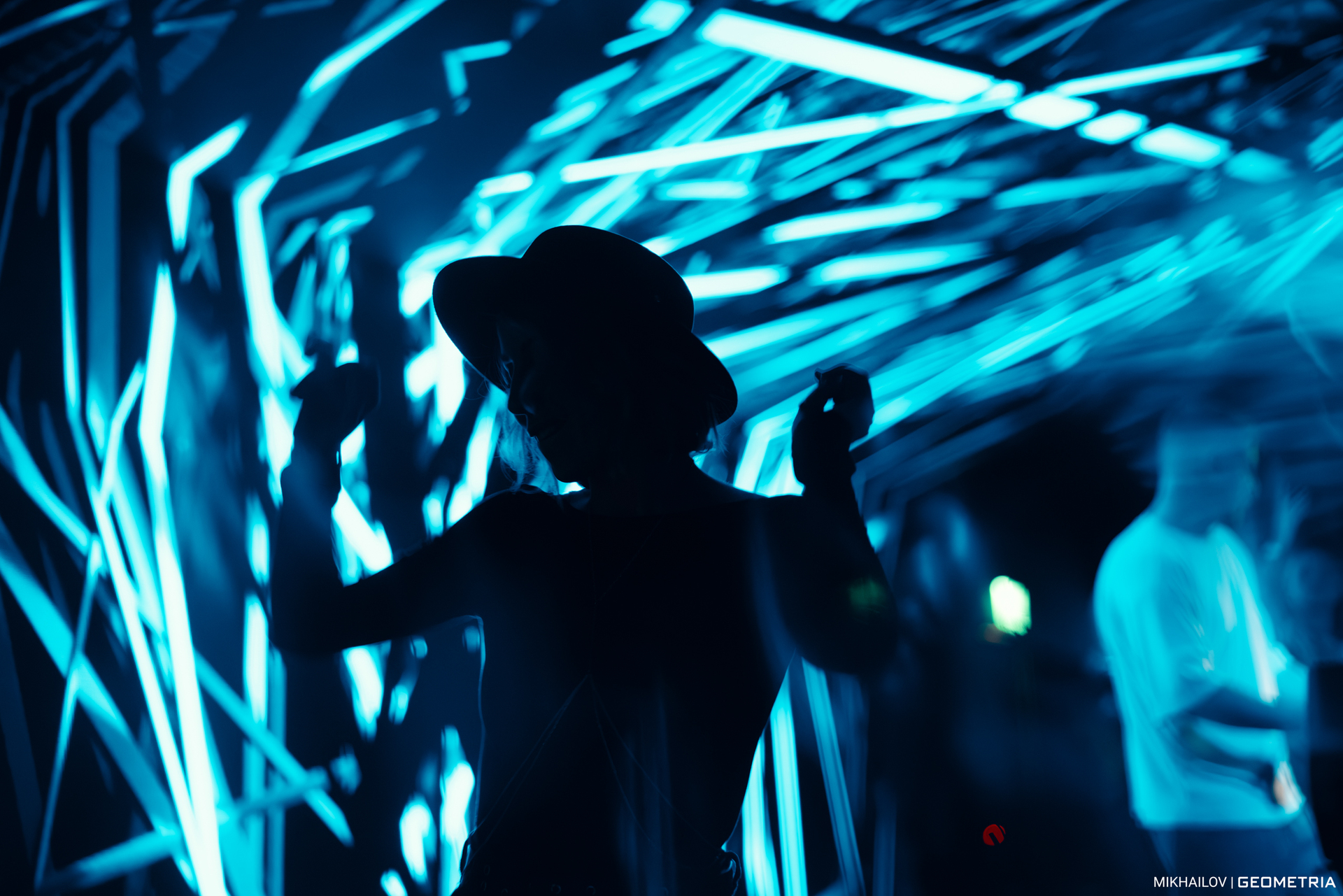 065-190425-1711 mikhailov-weblogo.jpg