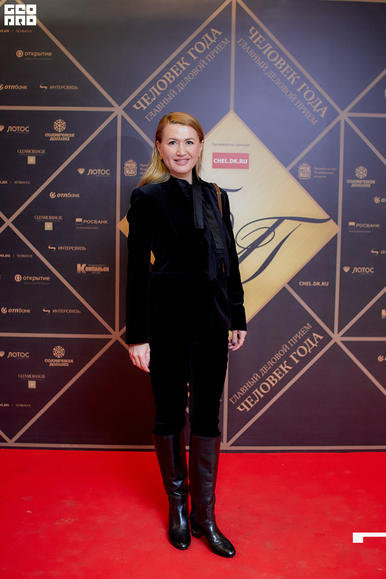 164_21-12-09 ISAEVA KASHIN SHVETS.jpg