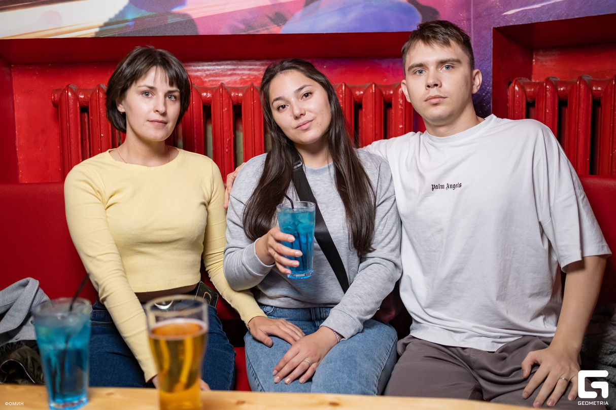 Пятница в баре Americanka 28