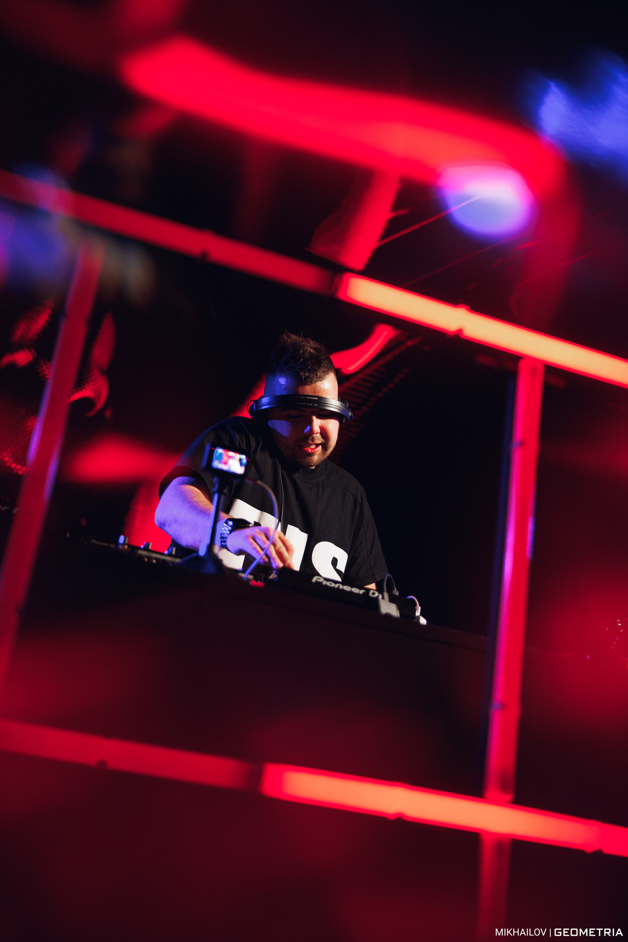 014-180425-4617 mikhailov-weblogo.jpg